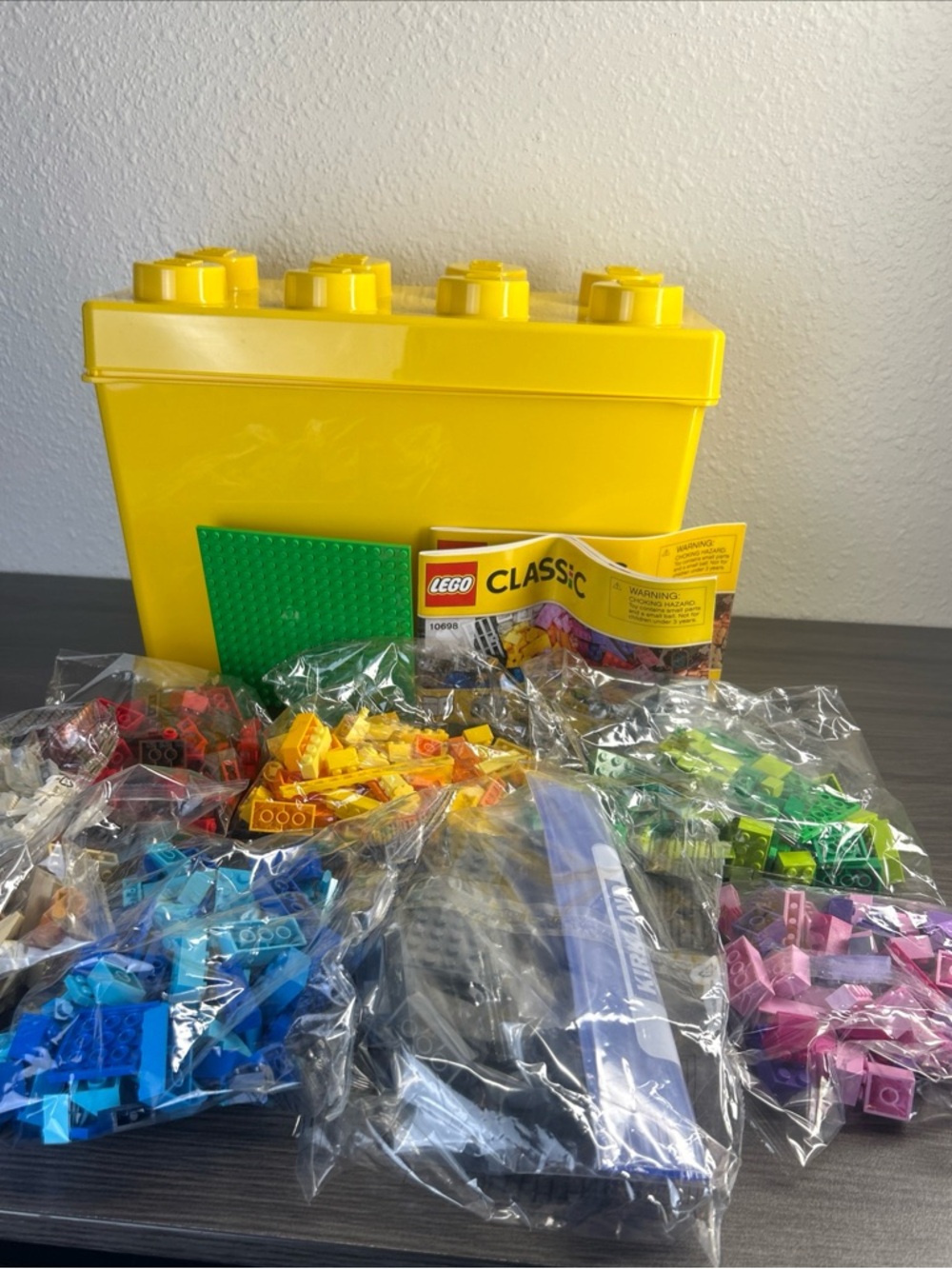 LEGO Classic Large Creative Brick Box 10698 Building Set 1 Bag Rest SEALED 790pc